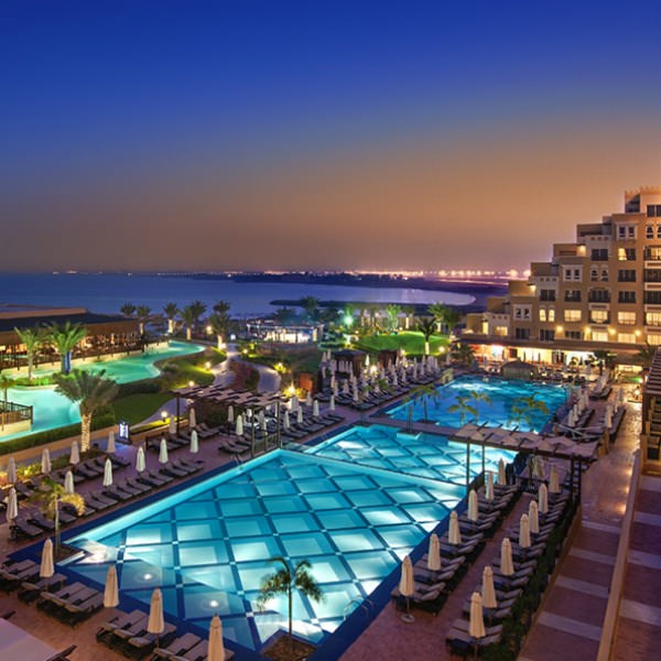 RAS AL KHAIMAH removals from uk