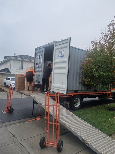 Total moving solutions removals to australia