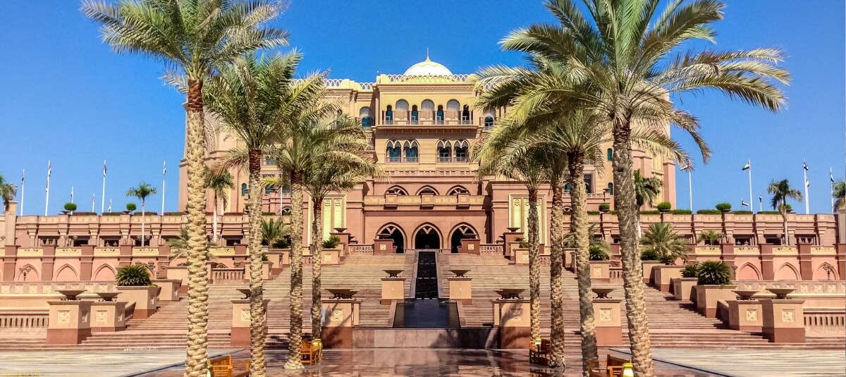 Things to know before moving to the UAE Moving to UAE, the latest relocation guide